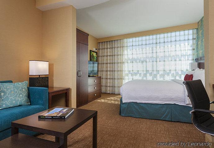 Courtyard By Marriott North/ Silicon Valley Hotel